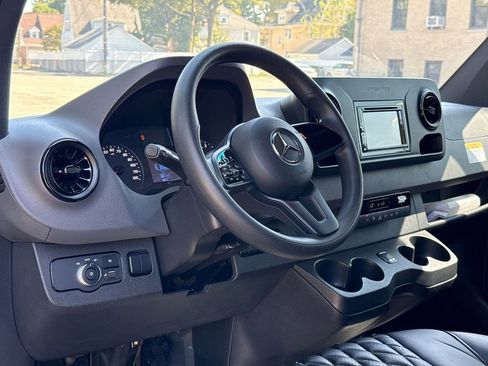 Used 2019 Mercedes-Benz Sprinter 170 w/ Driver Convenience Package image 16