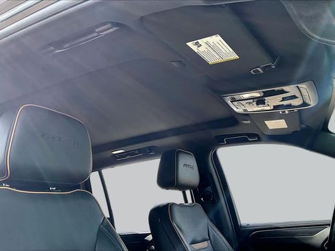 Used 2022 GMC Yukon XL AT4 AWD/4WD image 14