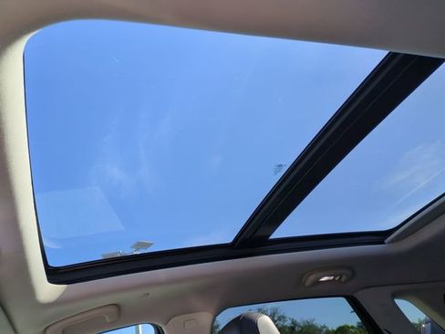 Used 2017 Cadillac XT5 Luxury w/ Driver Awareness Package image 23