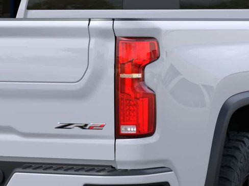 New 2026 Chevrolet Silverado 2500 ZR2 AWD/4WD image 11