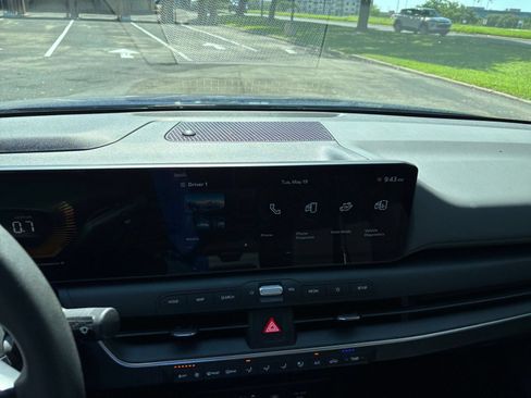 Used 2025 Kia K4 FWD image 17