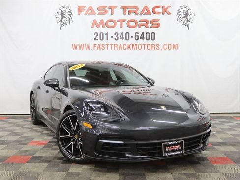 Used 2019 Porsche Panamera 4 image 3