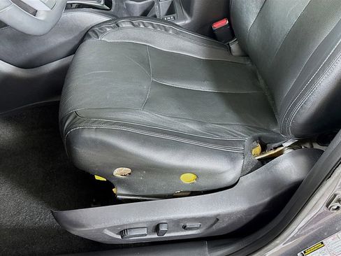 Used 2017 Nissan Rogue SL w/ SL Premium Package image 23