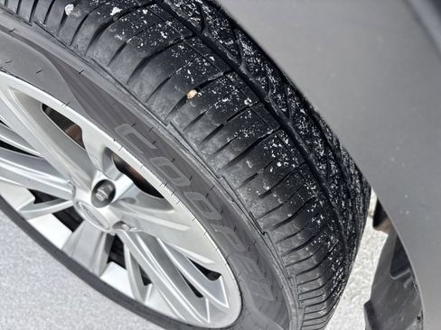 Used 2018 Ford Explorer Limited image 8