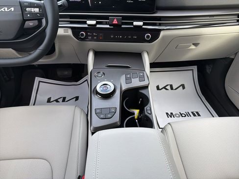 New 2026 Kia Sportage EX image 27