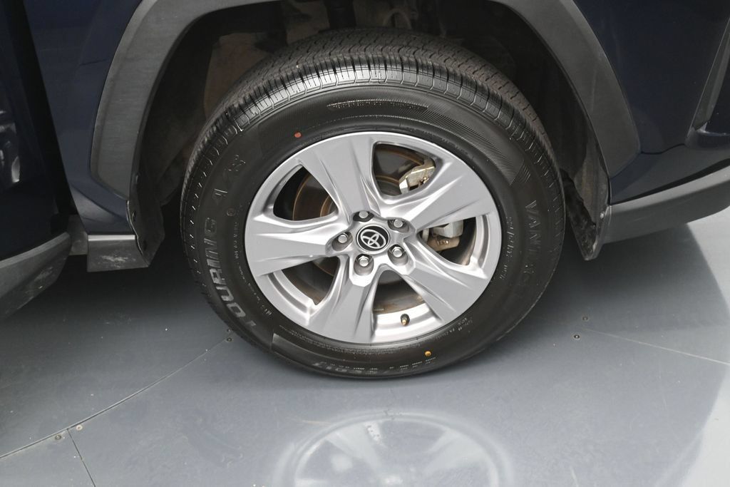 Certified 2025 Toyota RAV4 XLE AWD/4WD image 35