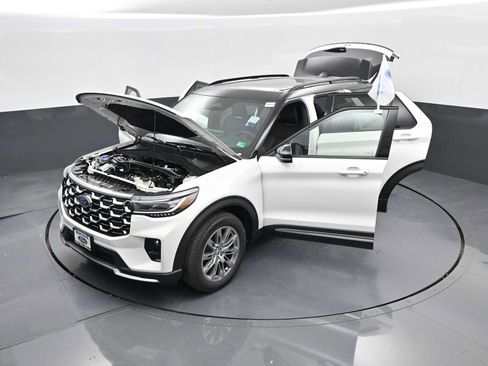 New 2026 Ford Explorer Platinum image 67