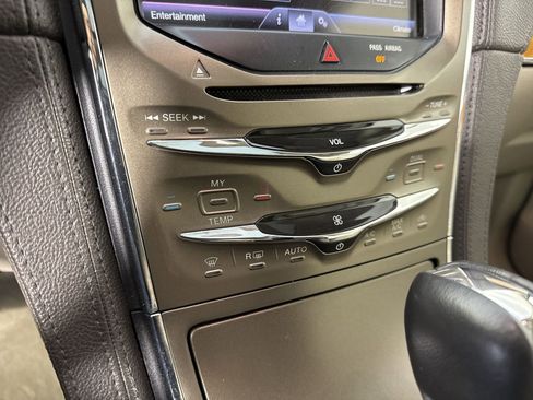 Used 2013 Lincoln MKX AWD image 8
