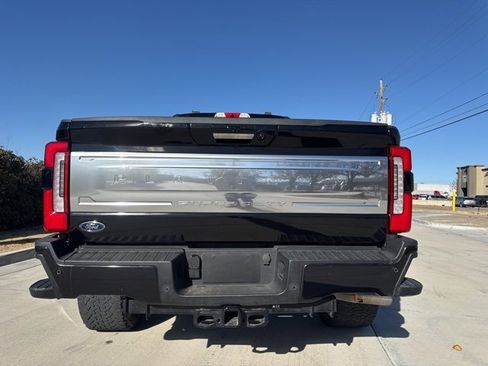 Used 2024 Ford F250 Platinum image 16