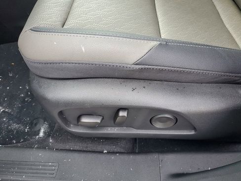 Certified 2025 Chevrolet Equinox LT w/ Convenience Package II image 6