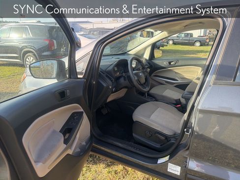 Used 2021 Ford EcoSport S image 6