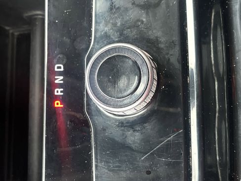 Used 2023 Jeep Grand Cherokee Limited image 34