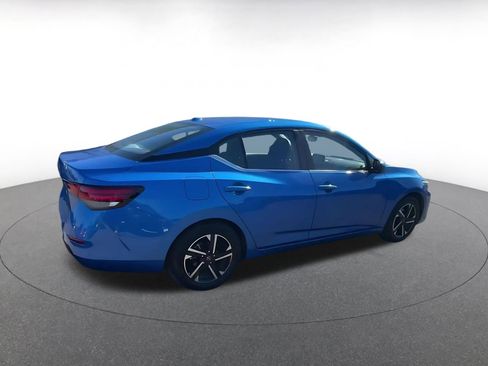 Used 2025 Nissan Sentra SV image 14