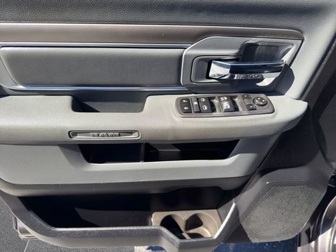 Used 2015 RAM 1500 Big Horn RWD image 25