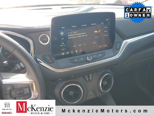 Used 2025 Chevrolet Blazer LT FWD image 16