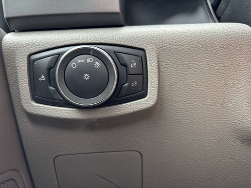 Used 2018 Ford F250 XLT AWD/4WD image 31