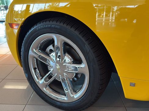 Used 2006 Chevrolet SSR w/ Preferred Equipment Group RWD image 9