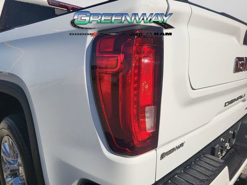 Used 2023 GMC Sierra 1500 Denali image 6