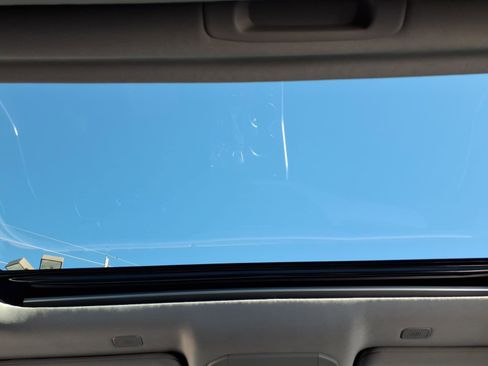 Certified 2024 Toyota Highlander XLE image 12