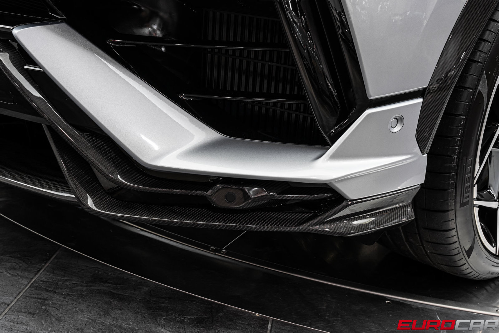 Used 2024 Lamborghini Urus Performante AWD/4WD image 15