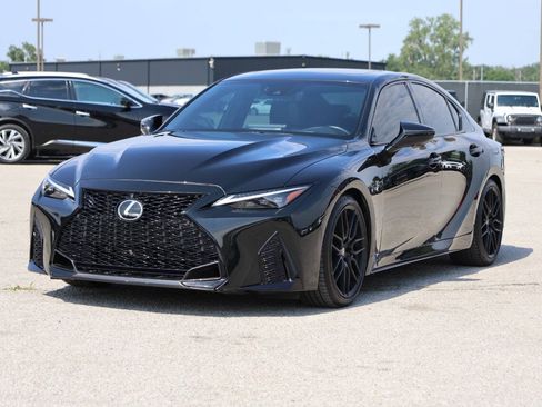 Used 2024 Lexus IS 500 RWD image 6