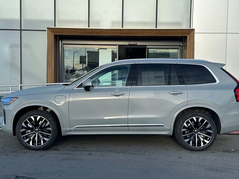 New 2026 Volvo XC90 T8 Ultra w/ Protection Package Premier AWD/4WD image 5