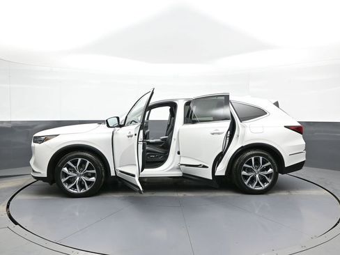 Certified 2024 Acura MDX SH-AWD w/ Technology Package image 45