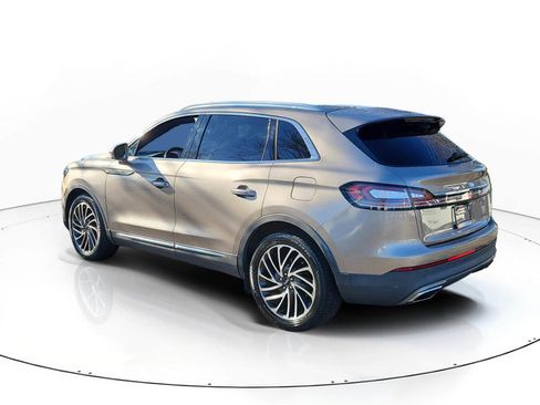 Used 2019 Lincoln Nautilus Reserve image 3