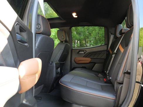 Used 2024 GMC Canyon AT4 w/ Canyon Safety Plus Package AWD/4WD image 29