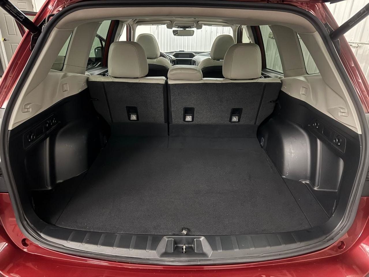 Used 2020 Subaru Forester Premium AWD/4WD image 9