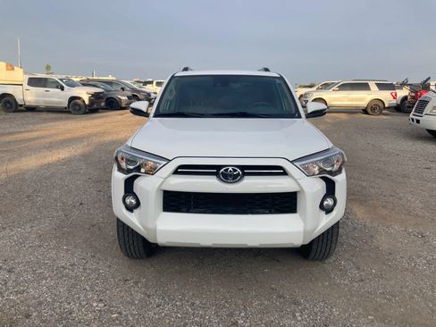 Used 2020 Toyota 4Runner SR5 Premium AWD/4WD image 10