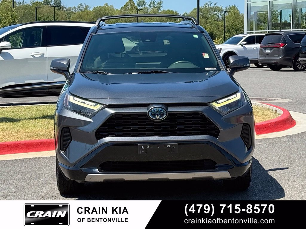 Used 2022 Toyota RAV4 SE AWD/4WD image 2