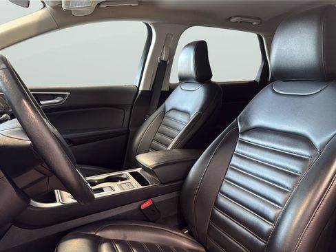 Used 2024 Ford Edge SEL AWD/4WD image 11