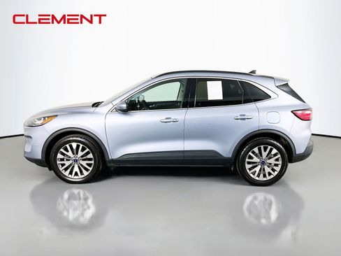 Used 2022 Ford Escape Titanium AWD/4WD image 5