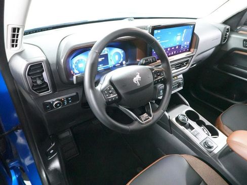 Certified 2025 Ford Bronco Sport Outer Banks w/ Outer Banks Tech Package+ AWD/4WD image 27