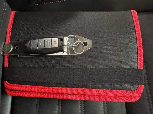 Used 2022 Mitsubishi Outlander SEL Black Edition image 30