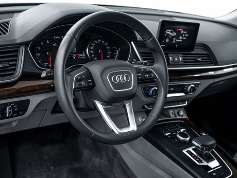 Used 2020 Audi Q5 2.0T Premium w/ Convenience Package image 10