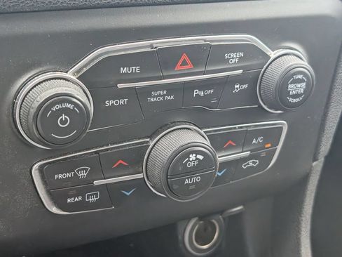 Used 2019 Dodge Charger GT RWD image 18