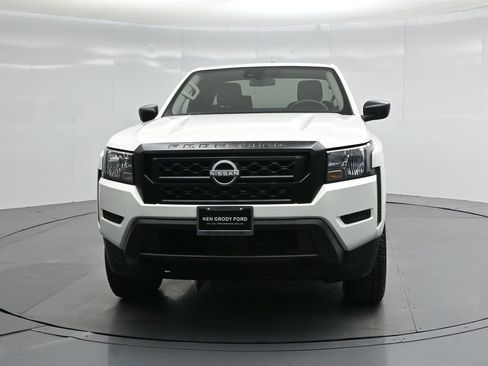 Used 2022 Nissan Frontier S w/ Technology Package image 17