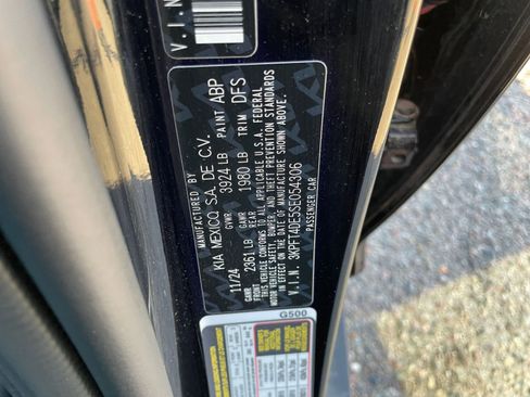 Used 2025 Kia K4 LXS image 29