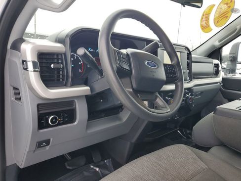 Used 2025 Ford F250 XLT image 15