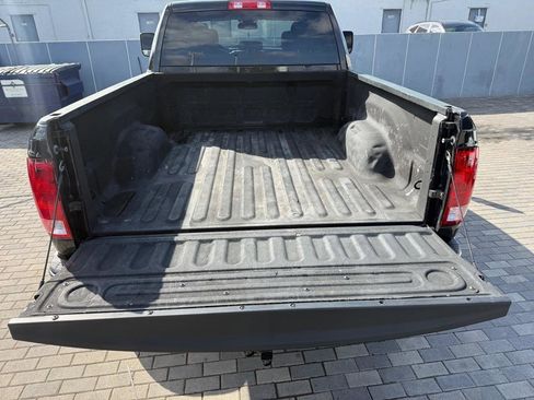 Used 2017 RAM 2500 Tradesman w/ Chrome Appearance Group image 7