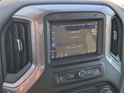 New 2026 Chevrolet Silverado 1500 Custom Trail Boss w/ Dark Appearance Package image 16