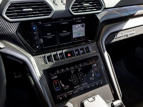 Used 2024 Lamborghini Urus Performante image 28