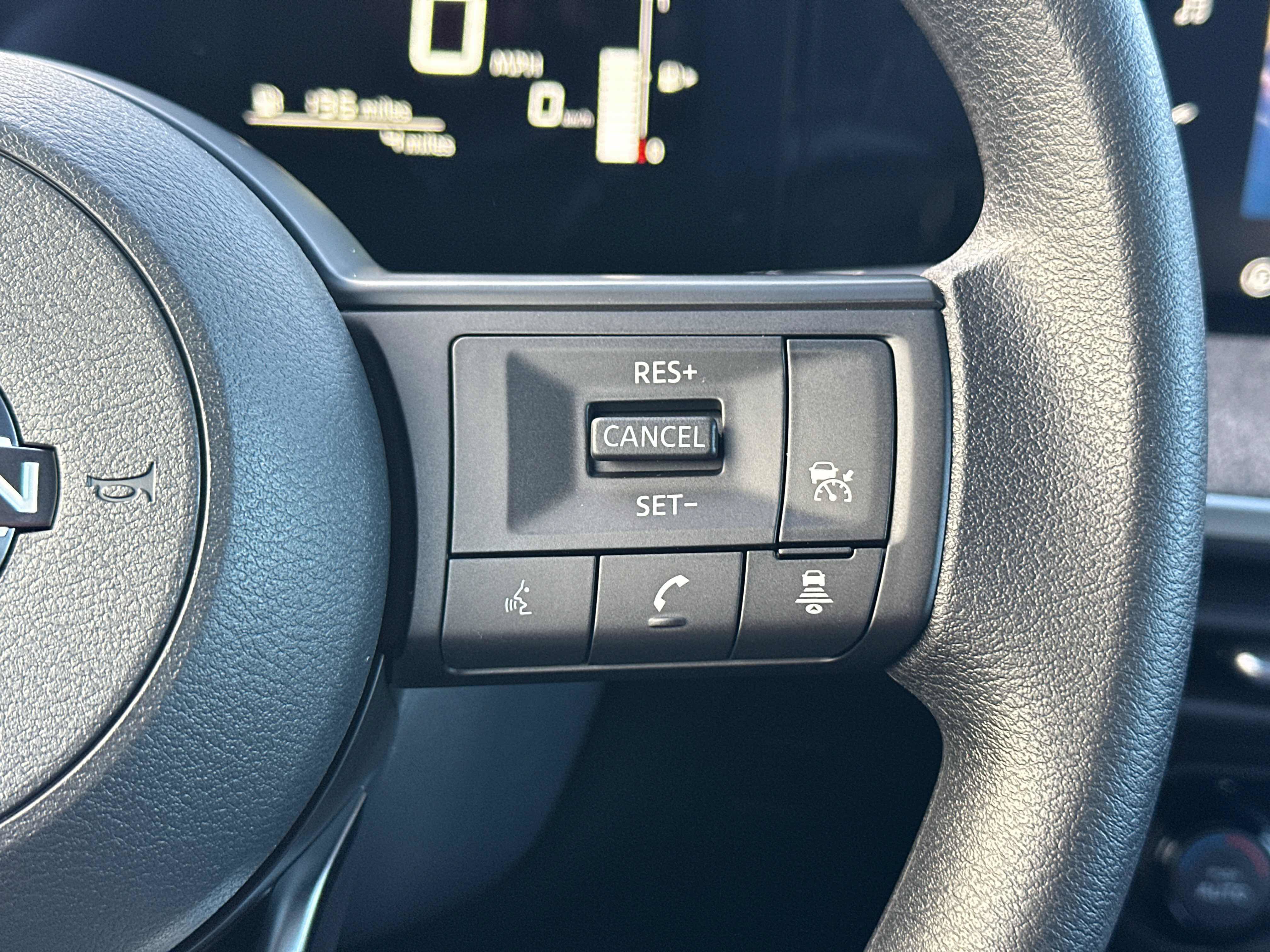 New 2027 Nissan Kicks SV AWD/4WD image 38