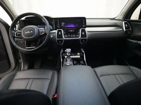 Certified 2023 Kia Sorento SX image 5