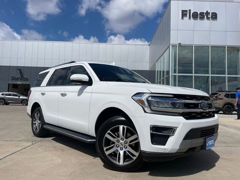 Used 2023 Ford Expedition Limited image 1