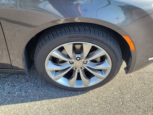 Used 2015 Chrysler 200 S w/ Navigation & Sound Group I FWD image 40
