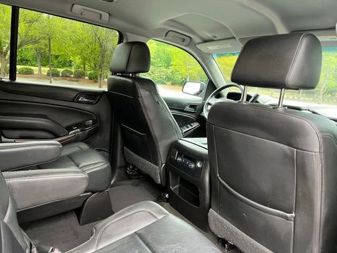 Used 2017 Chevrolet Suburban LT w/ LT Midnight Edition RWD image 18