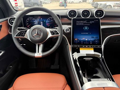 New 2026 Mercedes-Benz GLC 300 image 12